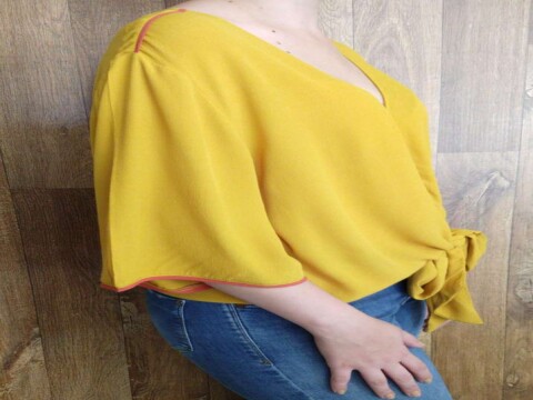 BLUSA COM AMARRAÇÃO MARIA VALENTINA 105766 - Amarelo