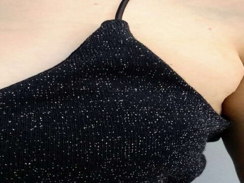 BLUSA DE ALÇA EM TECIDO LUREX - Preto