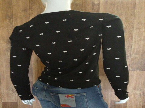 BLUSA DE FIO BORDADA DECOTE REDONDO SEIKI 830331 - Preto