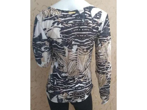 BLUSA MANGA LONGA ESTAMPADA MORENA ROSA 105911 - Preto
