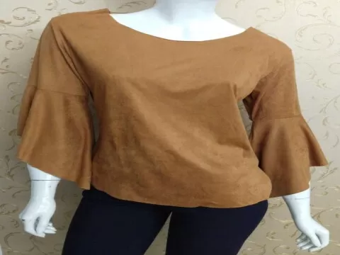 BLUSA SUEDE MANGA FLARE - Caramelo