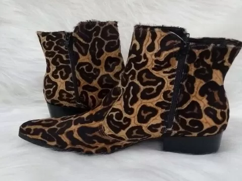 BOTA CANO BAIXO EM COURO ONÇA BOTTERO 301403 - Animal print