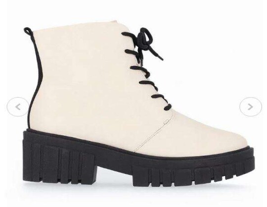 BOTA CANO CURTO SALTO MÉDIO PICCADILLY 329009 - Off white