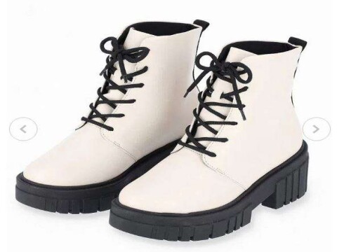 BOTA CANO CURTO SALTO MÉDIO PICCADILLY 329009 - Off white