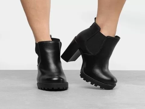 BOTA COM ELÁSTICO TRATORADA MOLECA 5325.100 - Preto