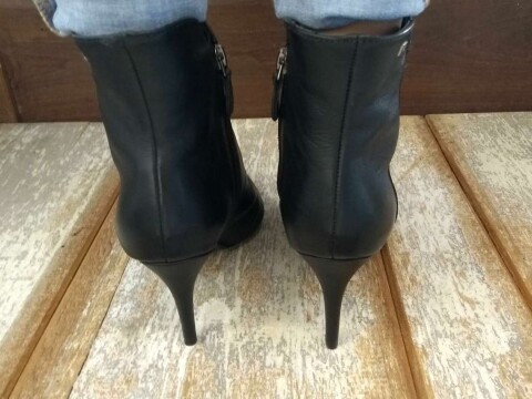 BOTA COURO RAPHAELLA BOOZ 634.18139368 - Preto