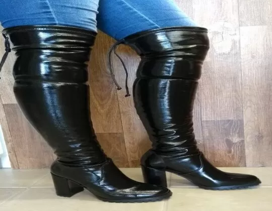 BOTA FEMININA VERNIZ OFFLINE 5209.20886 - Preto