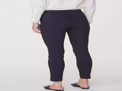 CALÇA FEMININA EM TECIDO HERING K0VU - Preto