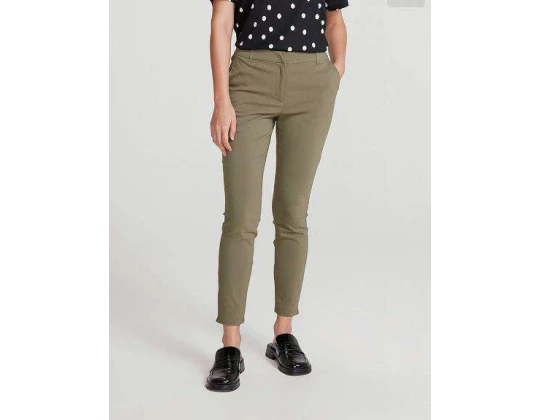 CALÇA FEMININA EM TECIDO HERING K0VU - Verde