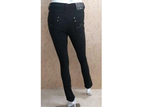 CALÇA COM RECORTE MORENA ROSA 103796 - Preto