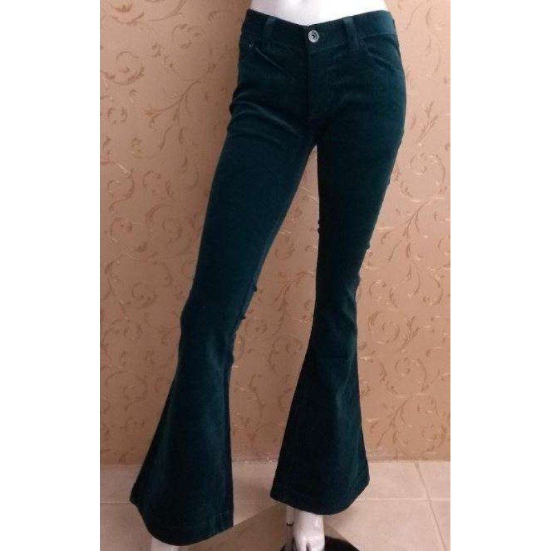 calça flare verde