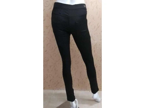 CALÇA FRENTE PAETE ZINCO 102155 - Preto CALÇA FRENTE PAETE ZINCO 102155 - Preto