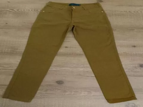 CALCA JEANS CARAMELO ARADOS - Caramelo