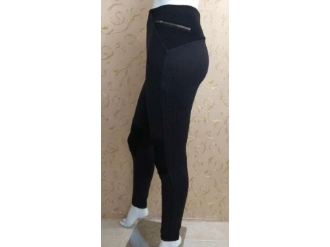CALÇA MONTARIA COM DETALHE EM ZÍPER DZARM 6NDC - Preto CALÇA MONTARIA COM DETALHE EM ZÍPER DZARM 6NDC - Preto