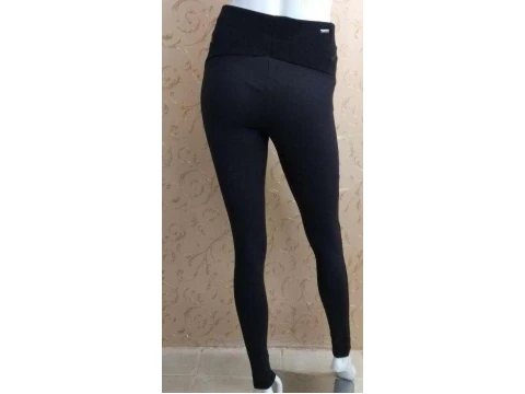 CALÇA MONTARIA COM DETALHE EM ZÍPER DZARM 6NDC - Preto CALÇA MONTARIA COM DETALHE EM ZÍPER DZARM 6NDC - Preto