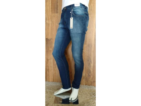 CALCA MASCULINA SKINNY DENUNCIA