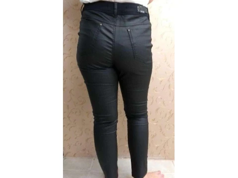 CALÇA SARJA SLIM MORENA ROSA 201495 - Preto CALÇA SARJA SLIM MORENA ROSA 201495 - Preto