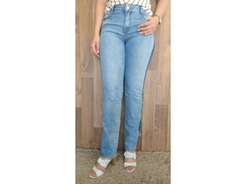 CALÇA STRAIGHT MARIA VALENTINA 203150 - Jeans CALÇA STRAIGHT MARIA VALENTINA 203150 - Jeans