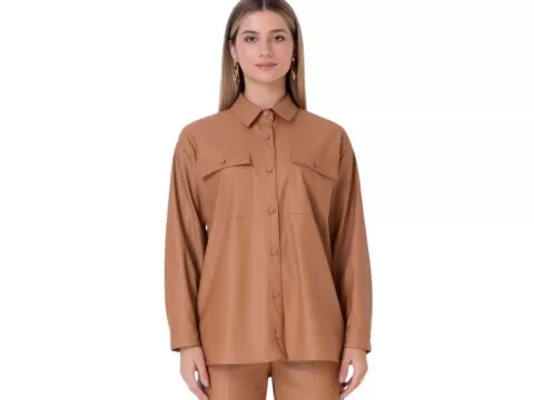 CAMISA COURO SINTÉTICO BOLSO FRENTE SEIKI 321233 - Caramelo