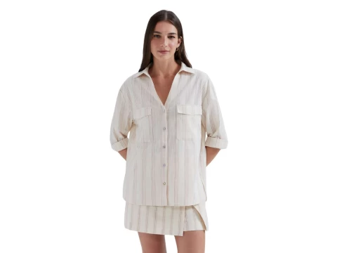 CAMISA FEM ML LISTRADA EM LINHO HERING K5XM - Bege