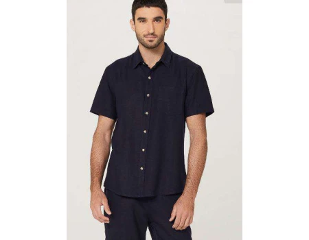 CAMISA MASCULINA COM BOTÕES EM LINHO HERING K48R - Marinho