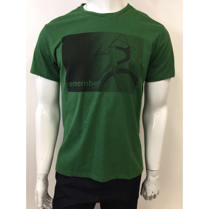 camiseta ogochi estampada