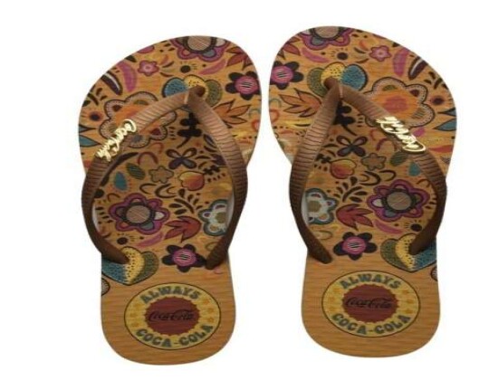 CHINELO FEMININO LOVE AND FEACE COCA COLA CC3419 - Bege