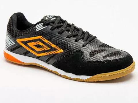 CHUTEIRA FUTSAL PRO IV UMBRO 801390 - Preto