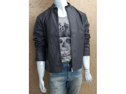 JAQUETA MASCULINA MATERIAL SINTÉTICO HERING KTU1 - Preto
