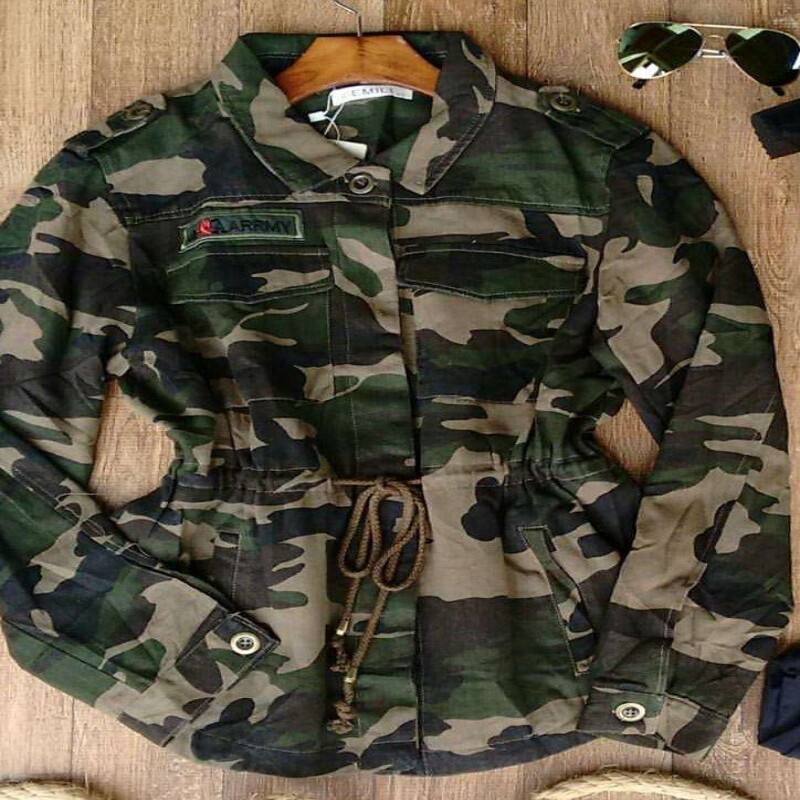 parka camuflada feminina