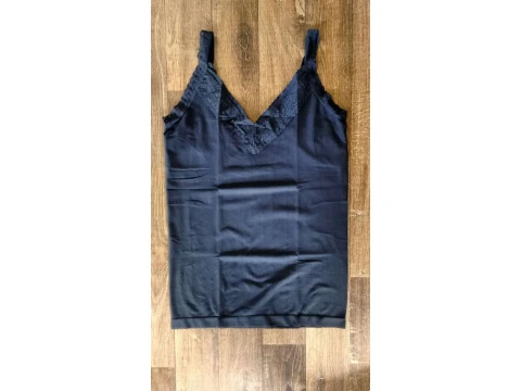 REGATA MODELADORA COM RENDA ELEGANCE 6379 - Preto