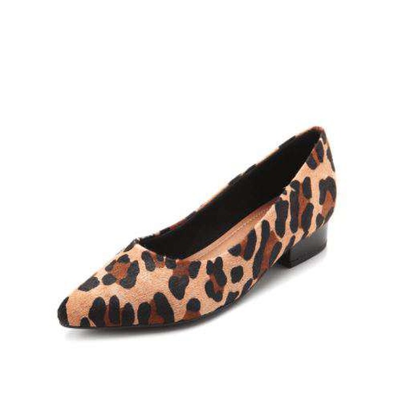 sapatilha bico fino animal print