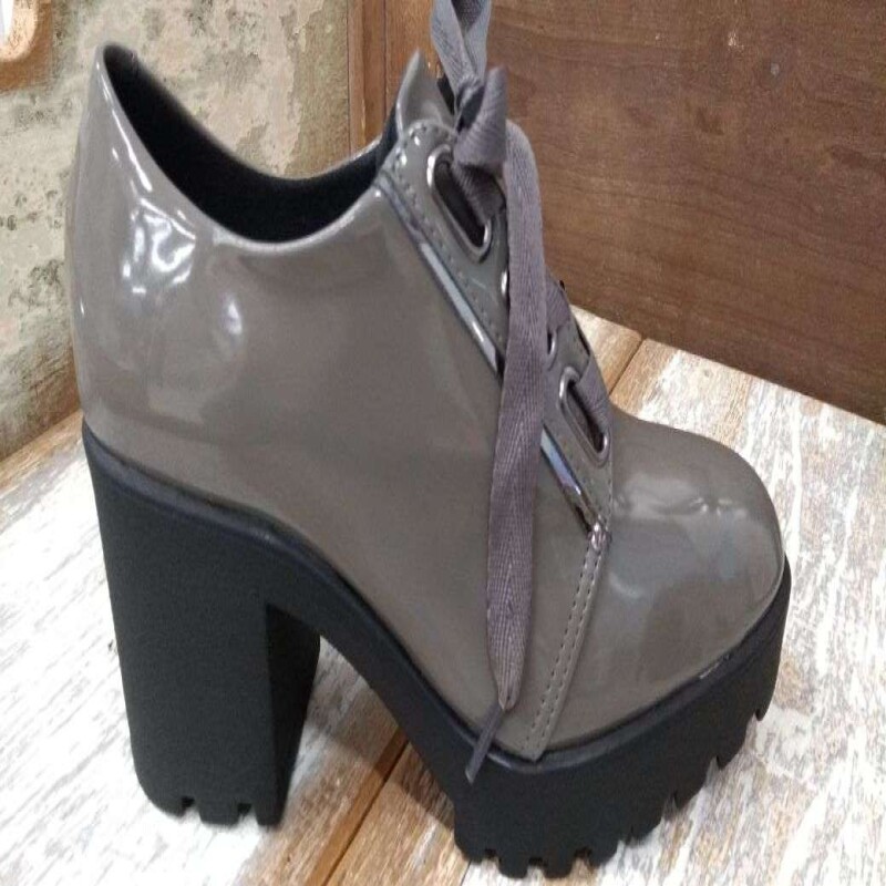 sapato oxford com salto feminino