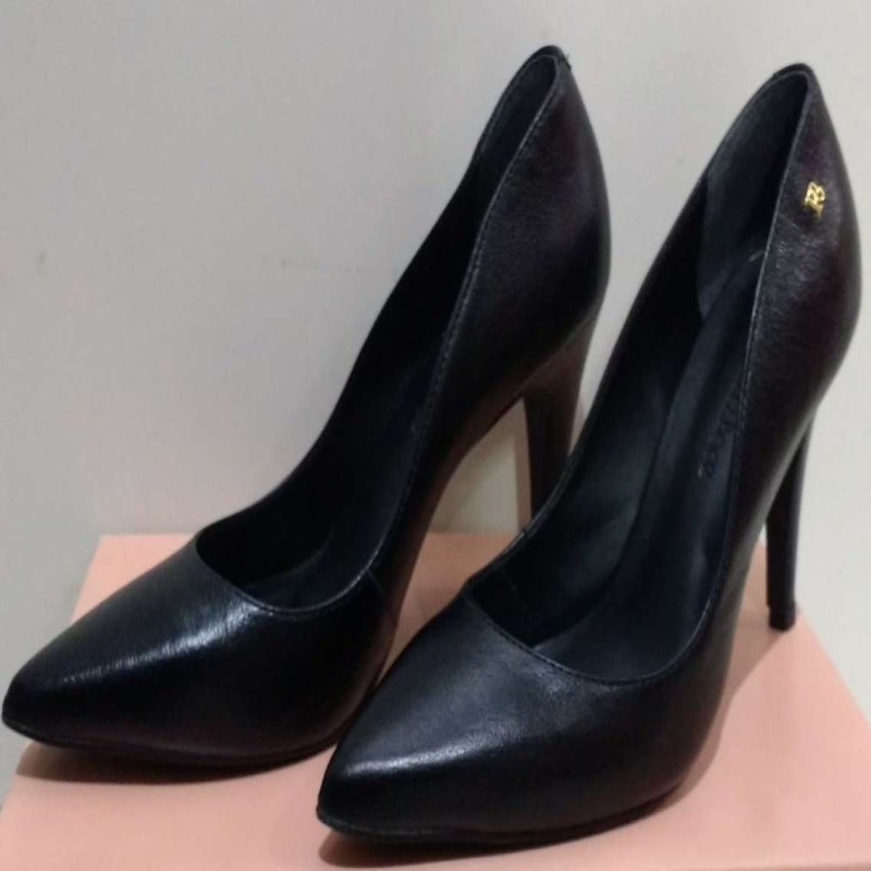 scarpin raphaella booz preto