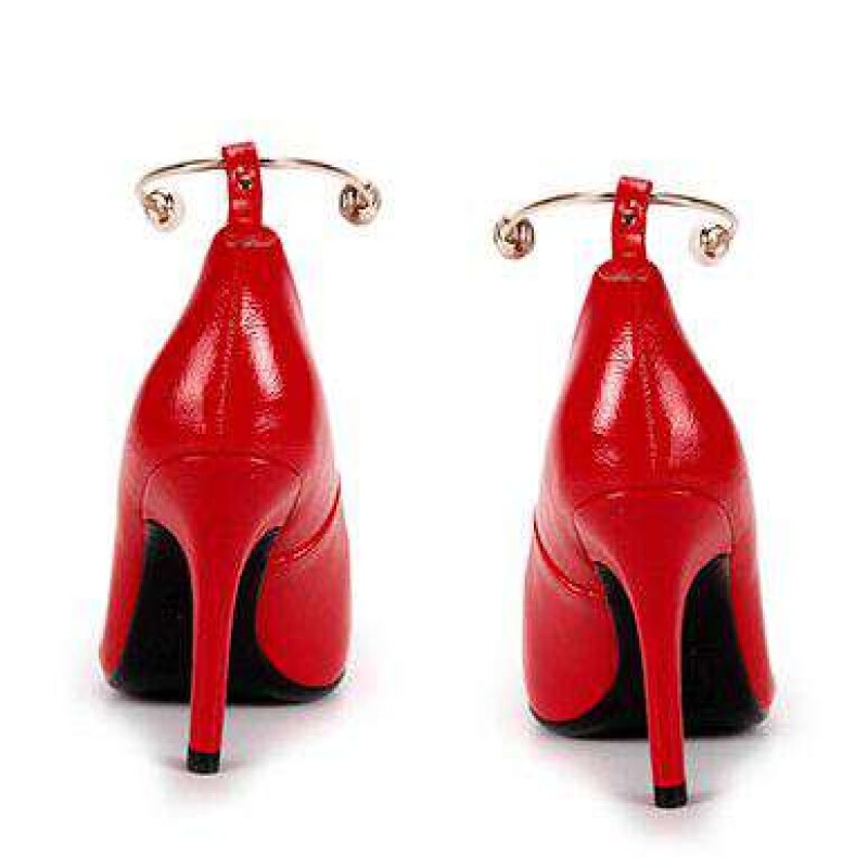 scarpin vermelho com tornozeleira