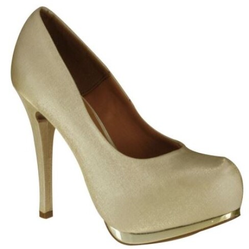 scarpin dourado vizzano
