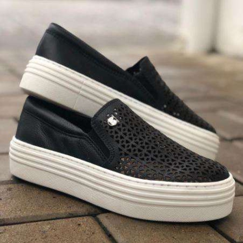 slip on preto bottero