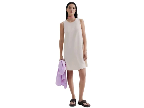 VESTIDO CURTO BÁSICO DECT. REDONDO HERING HAQ3 - Bege