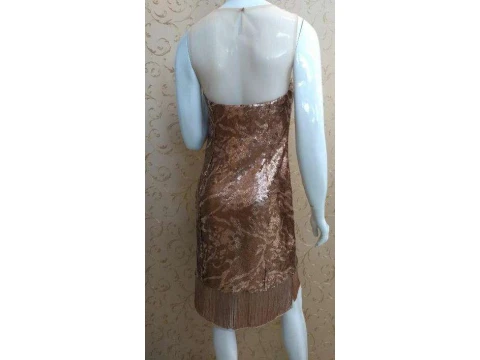 VESTIDO DE LANTEJOULA CURTO COM FRANJA CHARITY - Dourado VESTIDO DE LANTEJOULA CURTO COM FRANJA CHARITY - Dourado